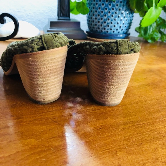 Jeffrey Campbell Leone Mule - Picture 7 of 8